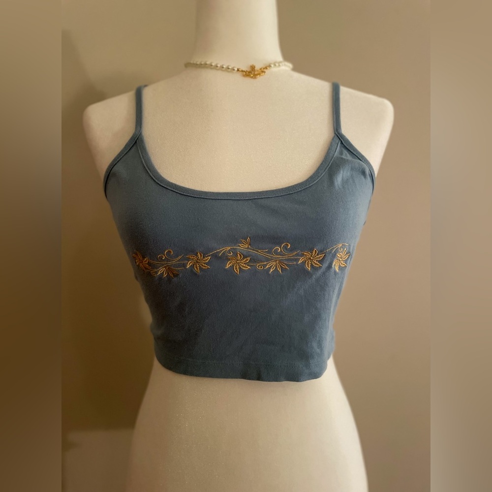 urban outfitters flower tank top